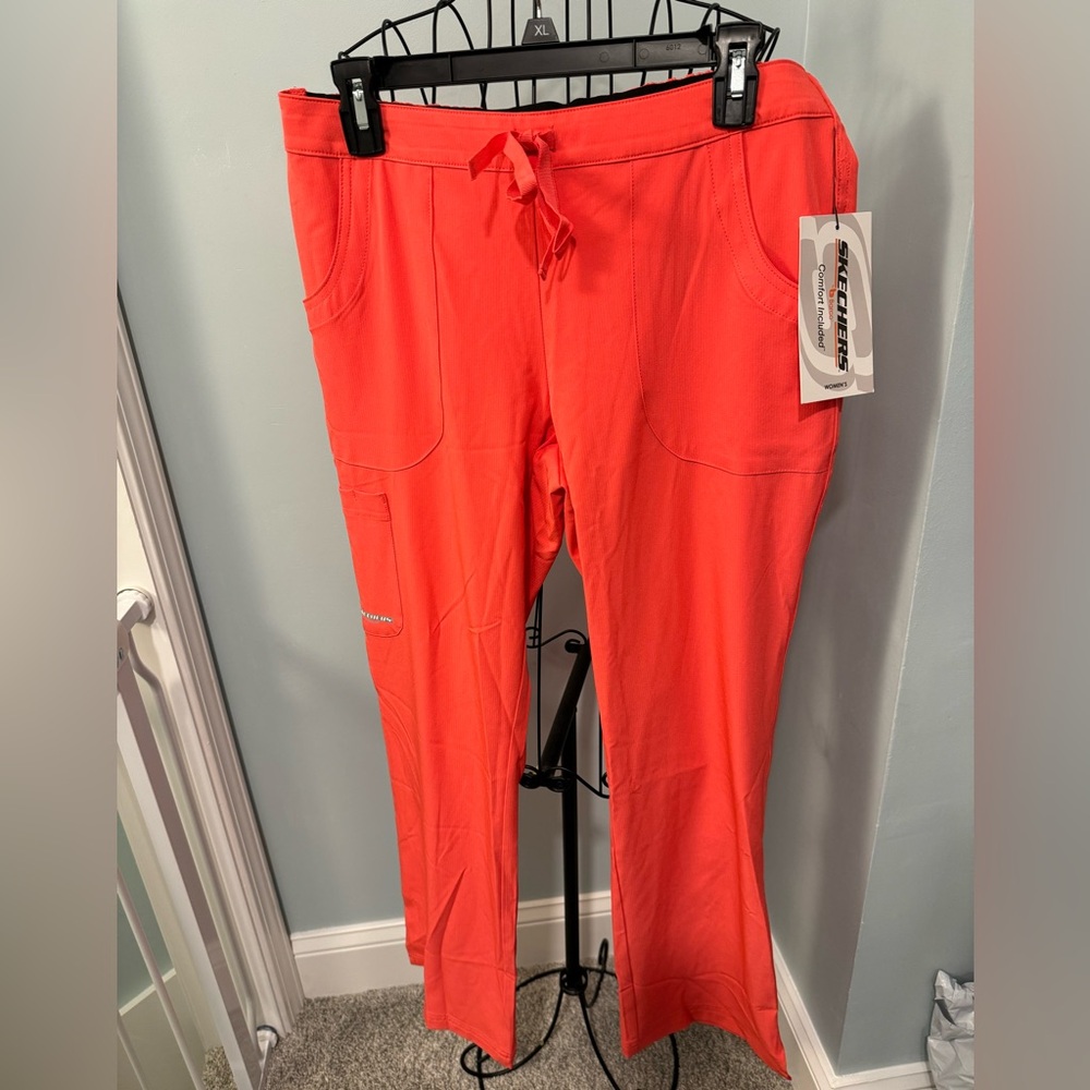 NEW Skechers drawstring reliance Medium Petite M P Coral Lipstick Scrub bottoms